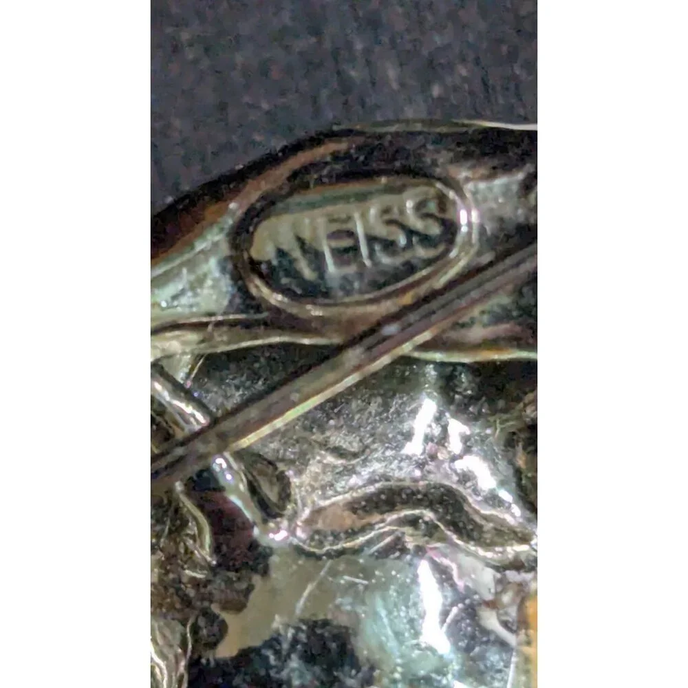 Vintage‎ Weiss Gold Tone Enamel Flower Brooch Rhinestones Green & Yellow Elegant